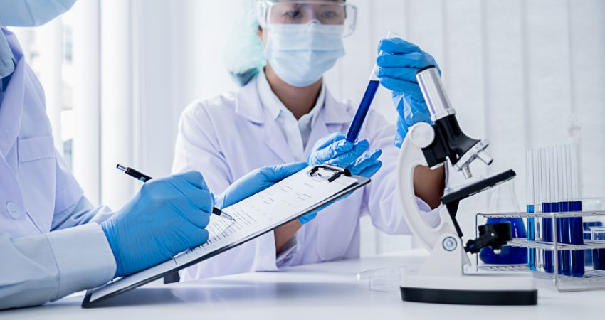 Um quarto dos laborat&oacute;rios fez 90 % das an&aacute;lises no 1.&ordm; semestre de 2023