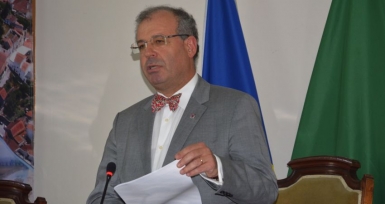 Prof. Doutor Fernando Ramos &eacute; o novo acad&eacute;mico correspondente da Academia Ibero-Americana de Farm&aacute;cia