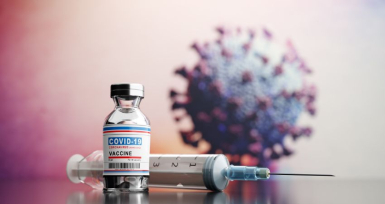 Cerca de seis mil farmac&ecirc;uticos habilitados para administrar vacinas da gripe e COVID-19