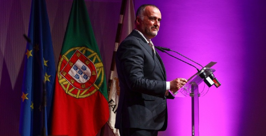 Prof. Doutor Helder Mota Filipe inicia mandato em tempos complicados