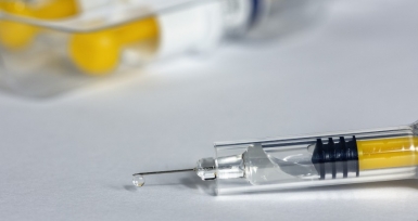 Governo disponibiliza 10 mil doses de vacinas para farmac&ecirc;uticos