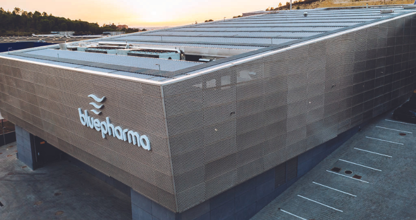 Bluepharma inaugura unidade industrial para produ&ccedil;&atilde;o de medicamentos gen&eacute;ricos