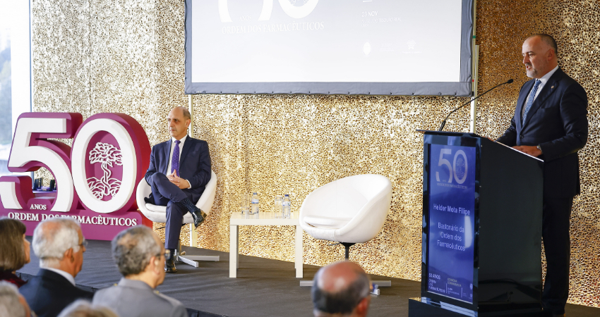 Ministro da Sa&uacute;de presidiu comemora&ccedil;&atilde;o dos 50 anos da Ordem dos Farmac&ecirc;uticos