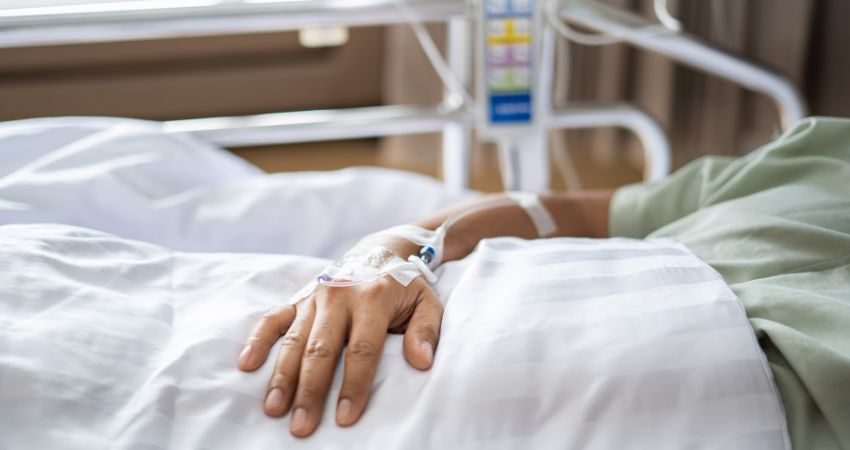 CE aprova remdesivir para tratamento da COVID-19 em doentes com compromisso renal grave, incluindo doentes submetidos a di&aacute;lise