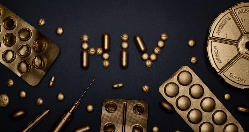 Impacto na vida dos doentes com infe&ccedil;&atilde;o VIH e na pr&aacute;tica cl&iacute;nica da farm&aacute;cia hospitalar com dolutegravir/lamivudina