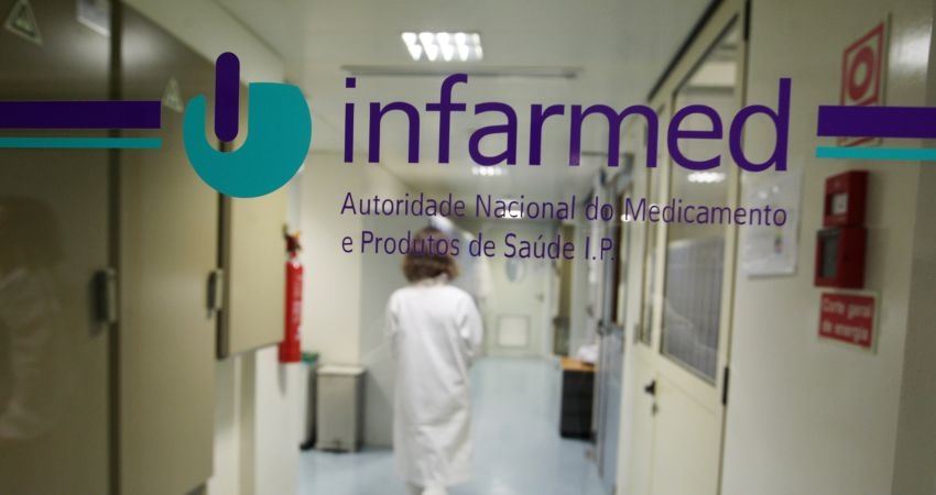 APIFARMA congratula-se com a decis&atilde;o de vincular a deslocaliza&ccedil;&atilde;o do Infarmed &agrave; an&aacute;lise da Assembleia da Rep&uacute;blica